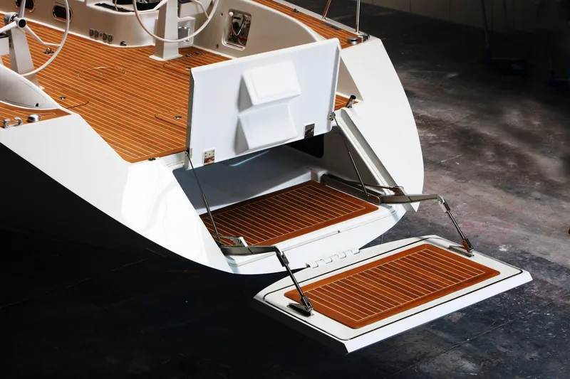 Adastra Yacht Photos Pics 