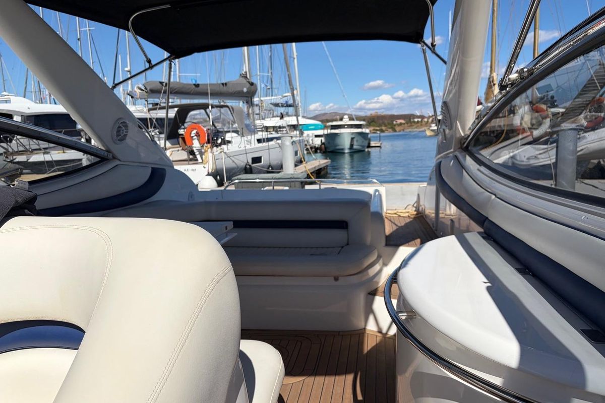 2004 Sunseeker 48