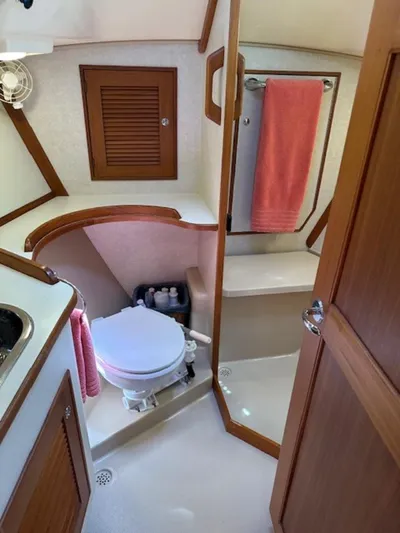 Petrel Yacht Photos Pics 