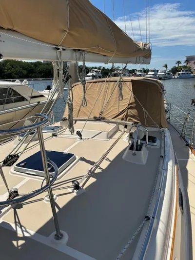 Petrel Yacht Photos Pics 