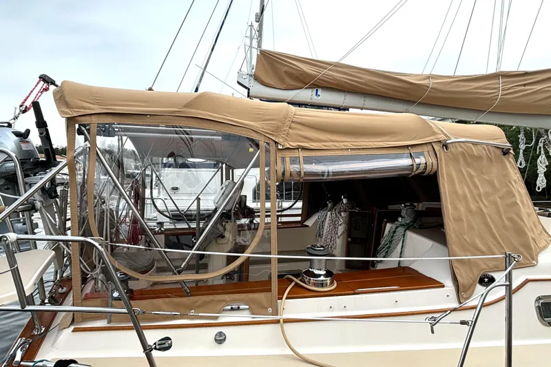 Petrel Yacht Photos Pics 