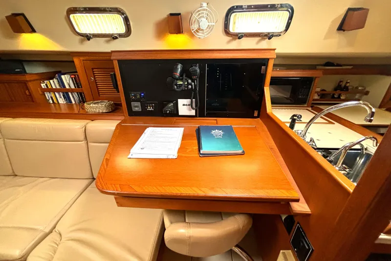 Petrel Yacht Photos Pics 