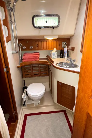 Petrel Yacht Photos Pics 