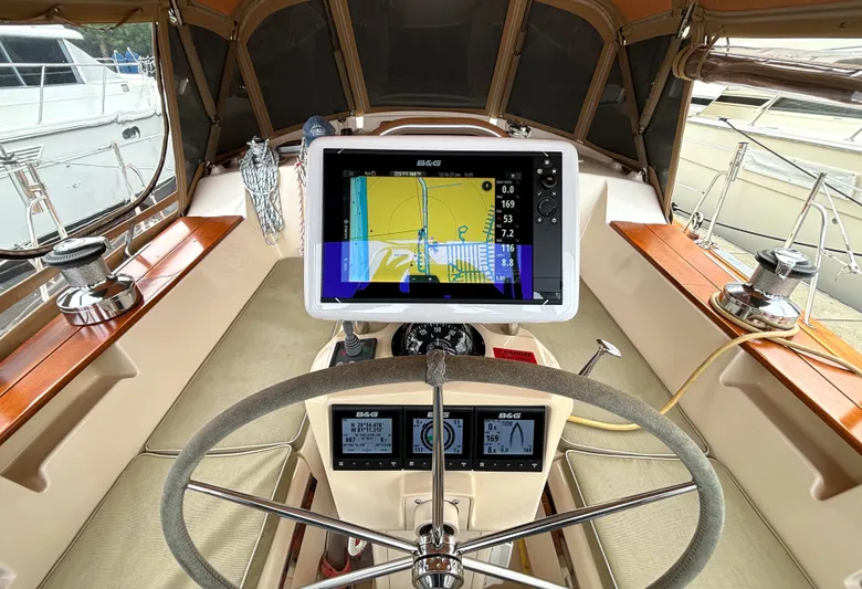 Petrel Yacht Photos Pics 