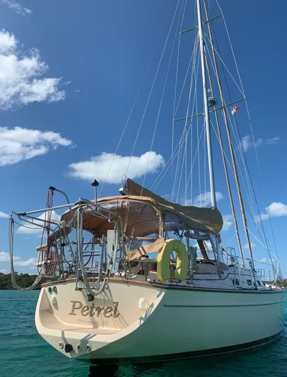 Petrel Yacht Photos Pics 