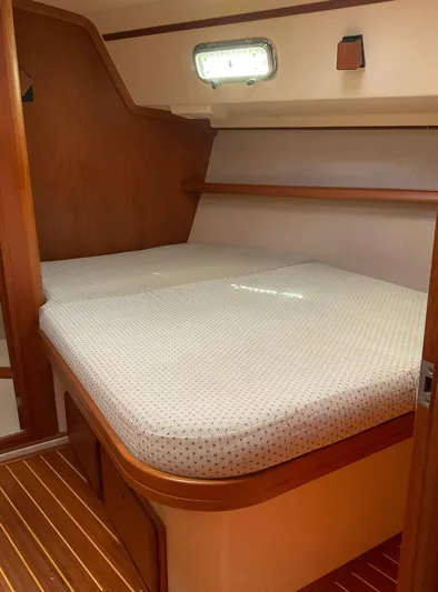 Petrel Yacht Photos Pics 