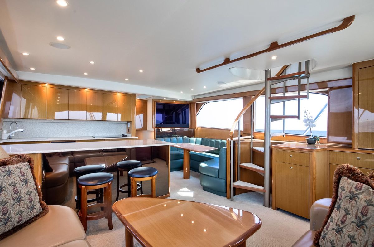 2002 Viking 61 