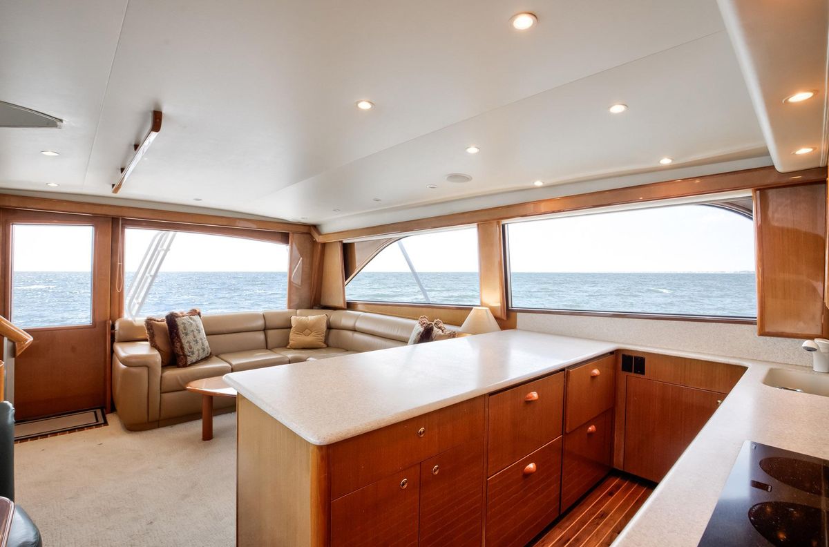 2002 Viking 61 