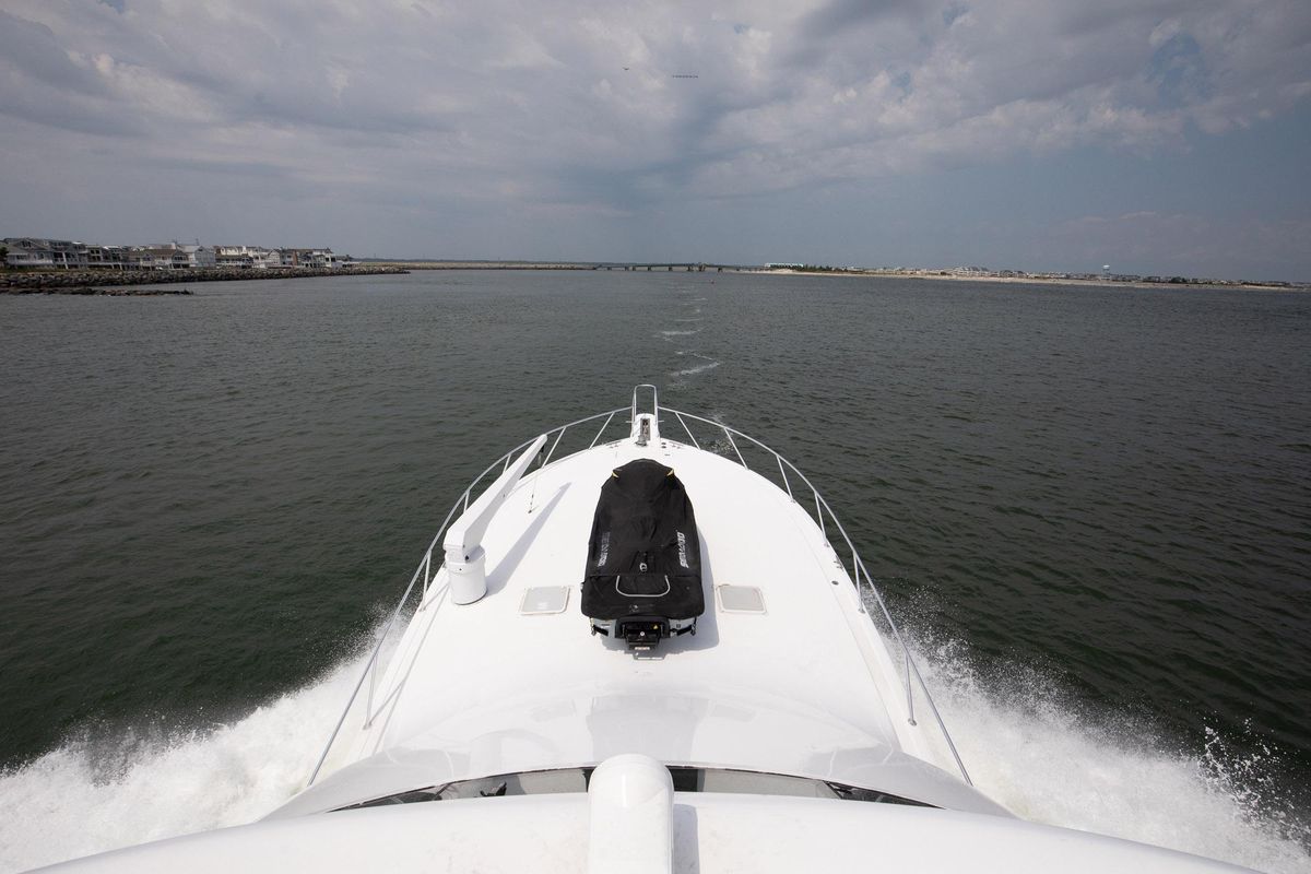 2002 Viking 61 