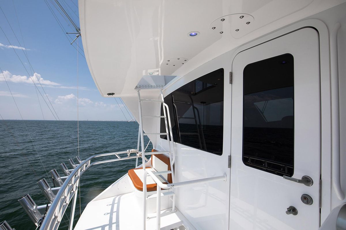 2002 Viking 61 