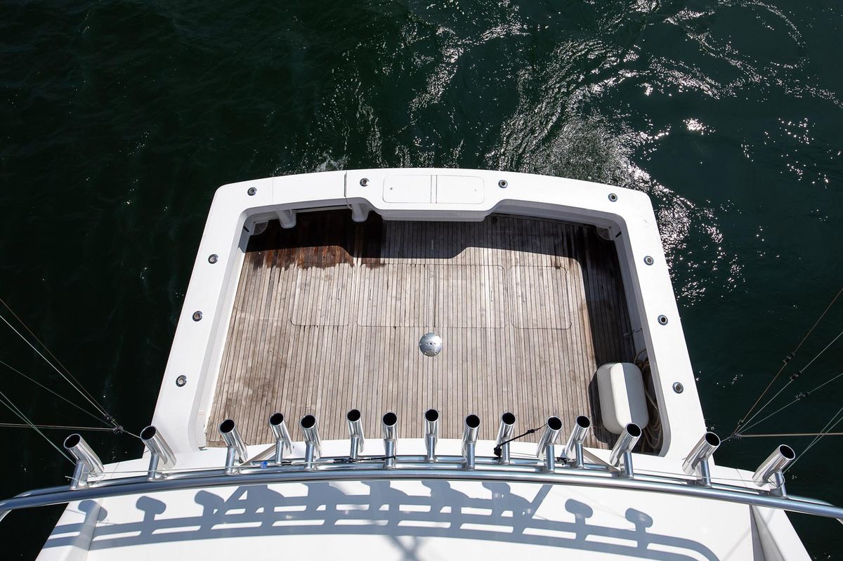 2002 Viking 61 