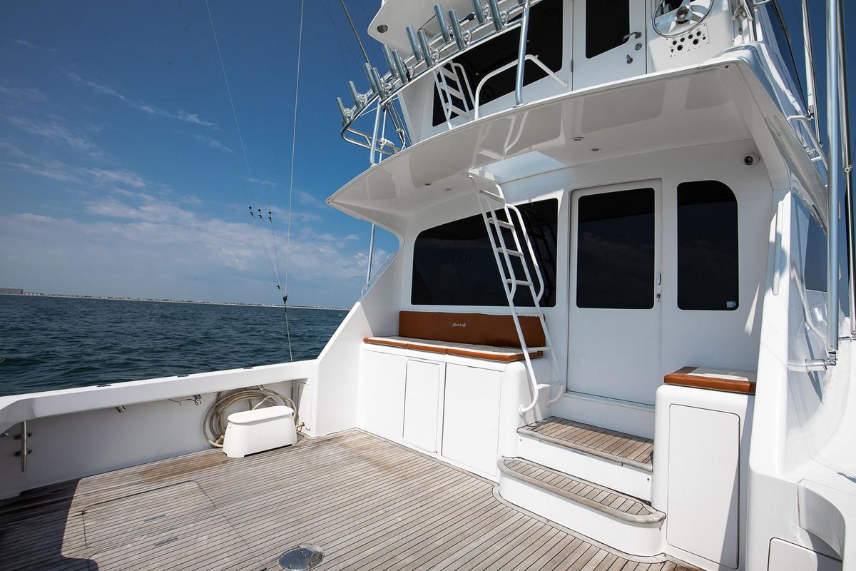 2002 Viking 61 