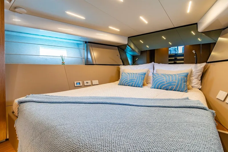  Yacht Photos Pics DSC08704 copia.jpg