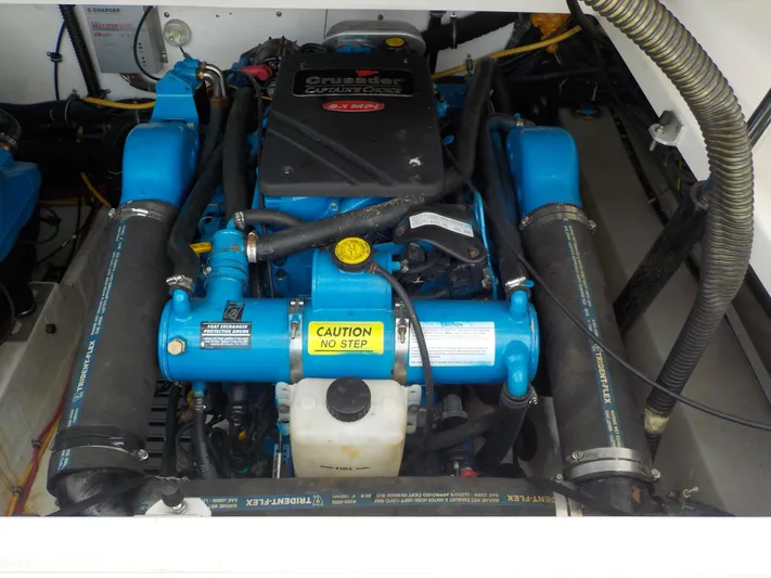 " Sea Goll " Yacht Photos Pics Engine compartment of a 2003 Tiara Yachts 3100 Open, featuring a Crusader engine.