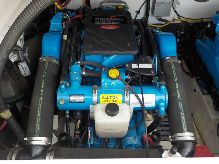 " Sea Goll " Yacht Photos Pics Engine compartment of a 2003 Tiara Yachts 3100 Open, featuring a Crusader engine.