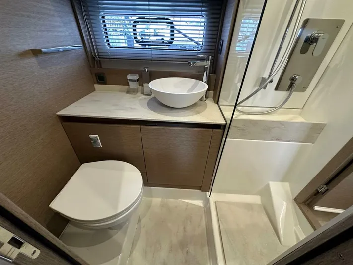  Yacht Photos Pics 2024 Prestige 420 - Image 13
