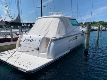 Tiara Yachts 4400 Sovran