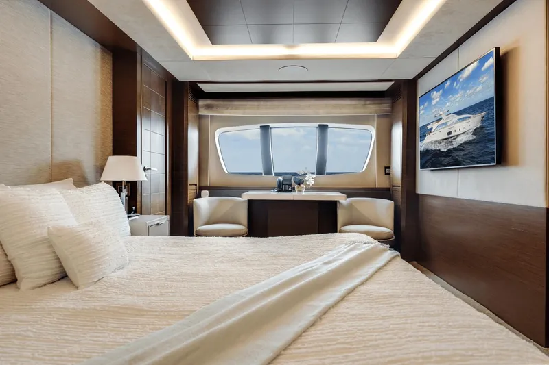 Amanecer Yacht Photos Pics 