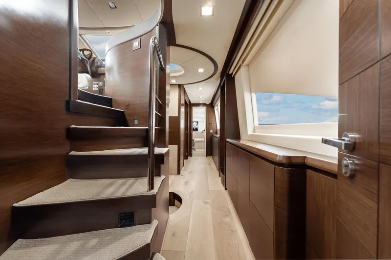 Amanecer Yacht Photos Pics 