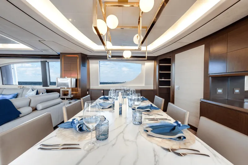 Amanecer Yacht Photos Pics 