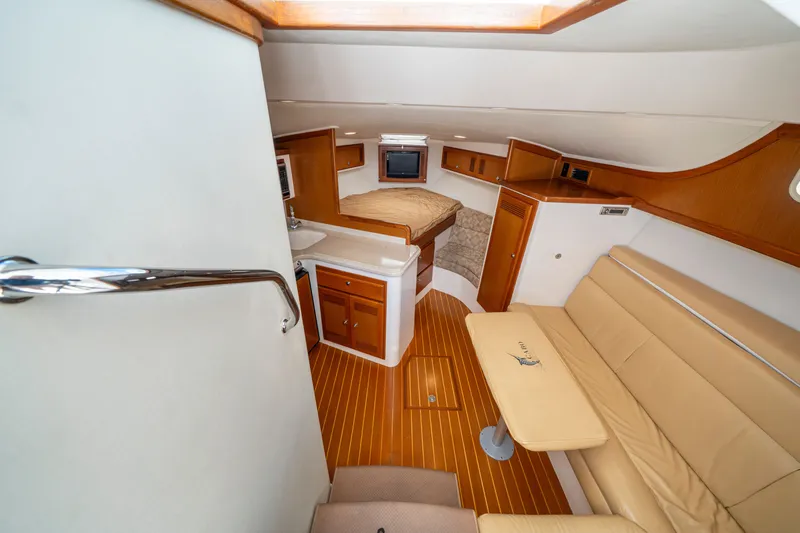  Yacht Photos Pics 2004 CABO 35 EXPRESS - Image 22