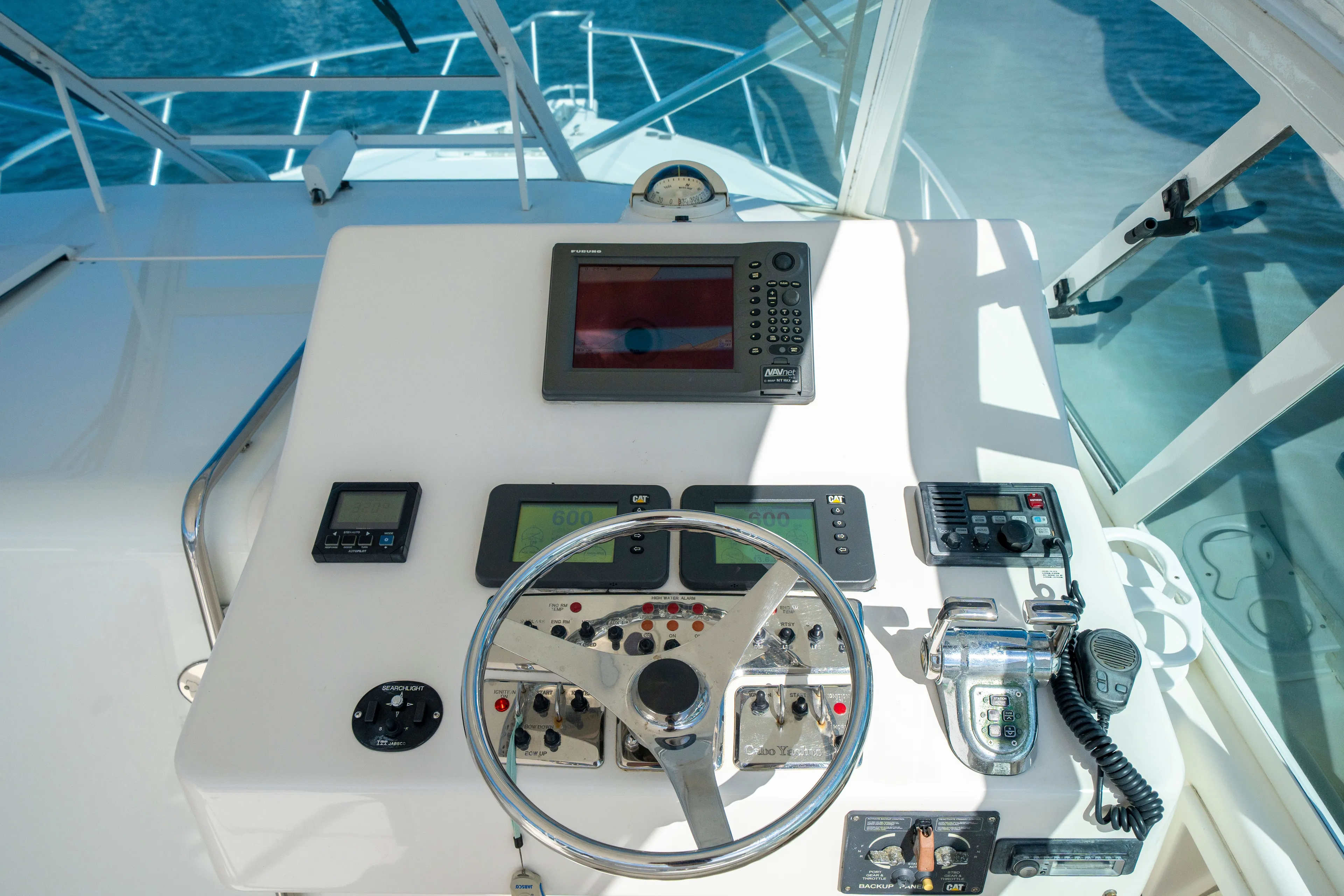  Yacht Photos Pics 2004 CABO 35 EXPRESS - Image 34