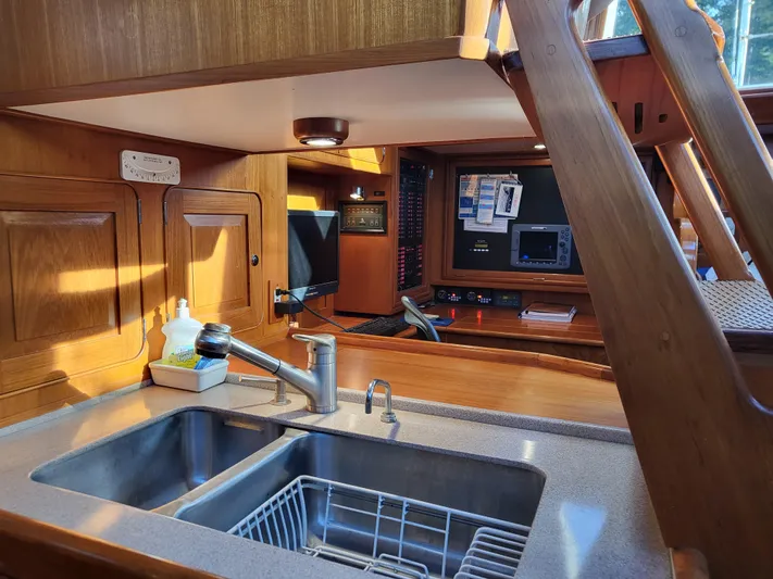 Equus Yacht Photos Pics 