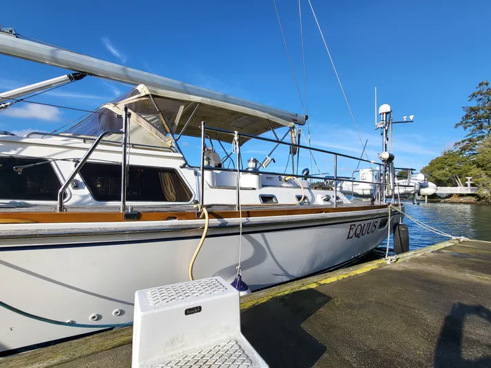 Equus Yacht Photos Pics 