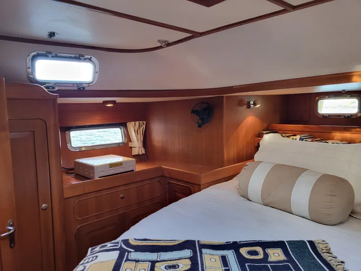 Equus Yacht Photos Pics 