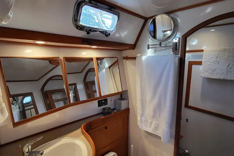 Equus Yacht Photos Pics 