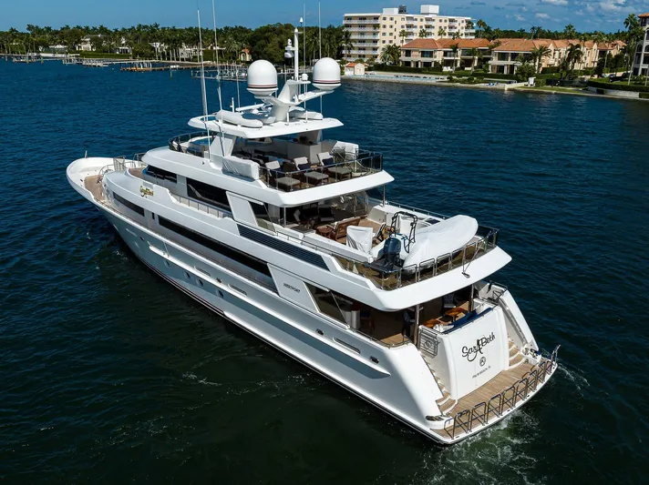 Sarabeth Yacht Photos Pics Profile
