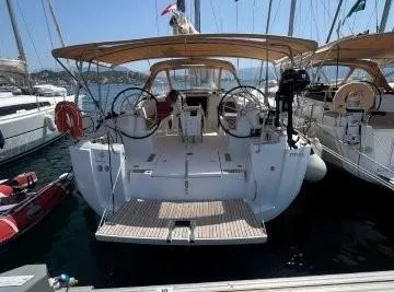 2015 Jeanneau Sun Odyssey 469