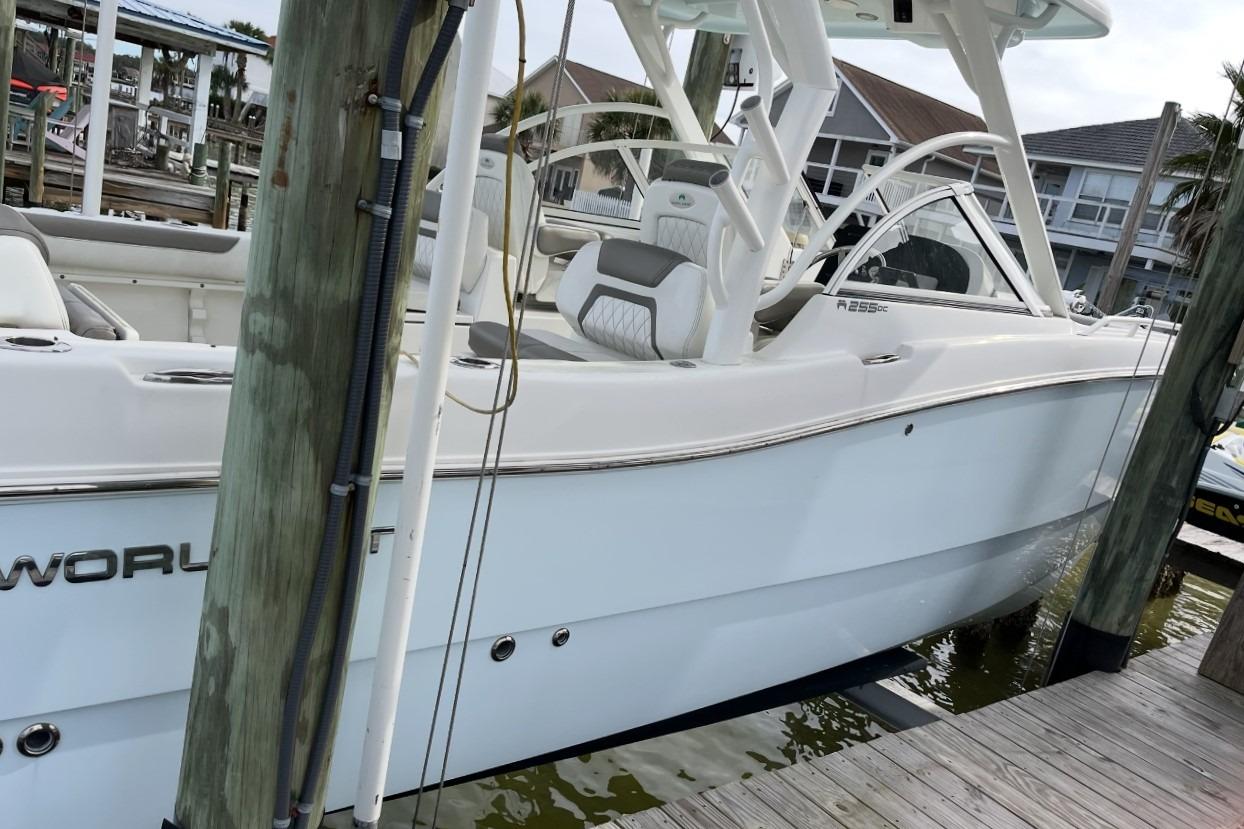 2022 World Cat 255 DC