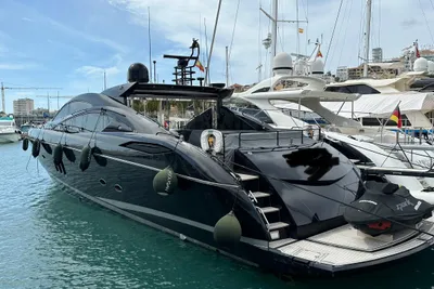 Sunseeker Predator 82