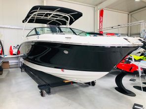 2023 Sea Ray SDX 270
