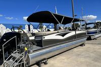 2023 Premier 230 Solaris
