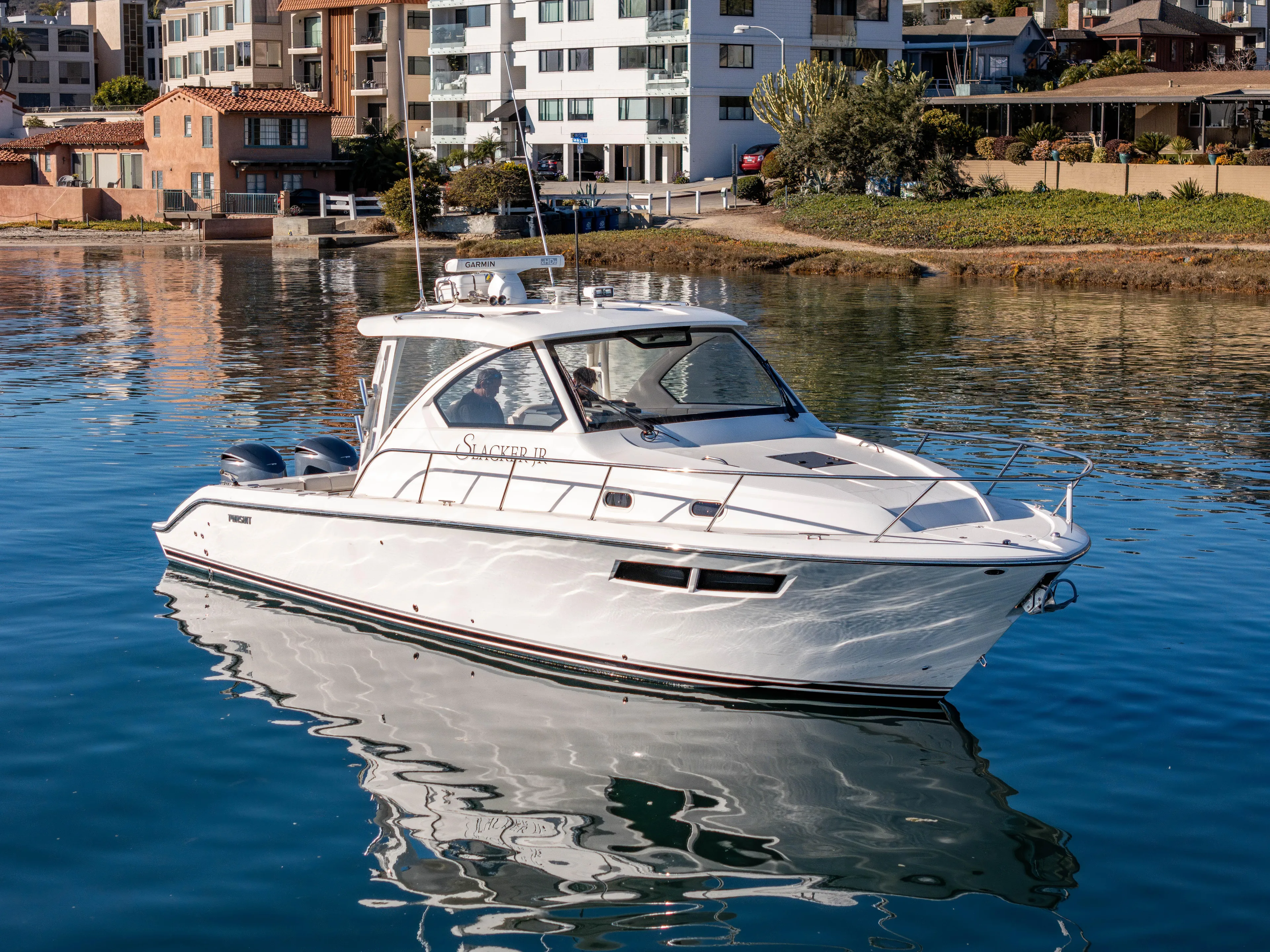 Slacker Jr. Yacht Photos Pics 