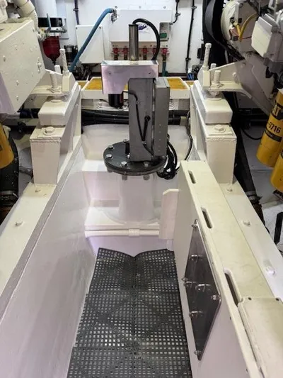 Mr Go Fast!! Yacht Photos Pics 