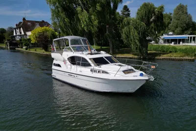 2004 Haines 320 Aft Cabin