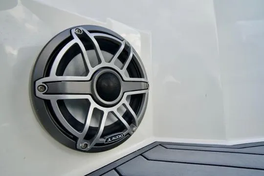  Yacht Photos Pics Speaker on 2022 Brig Eagle 10 boat, featuring JL Audio design.