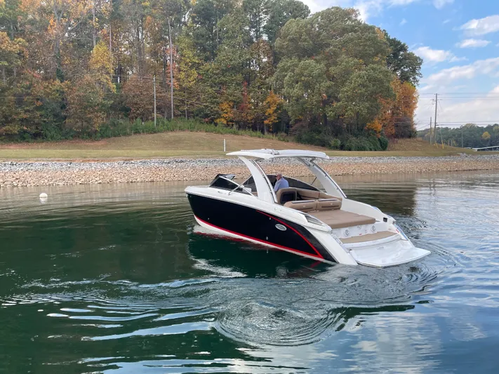  Yacht Photos Pics 2021 COBALT R30 - Image 6