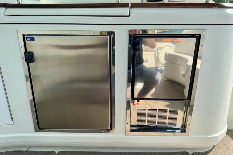  Yacht Photos Pics 2012 Cruisers Yachts 540 Sports Coupe, stainless steel outdoor kitchen appliances.