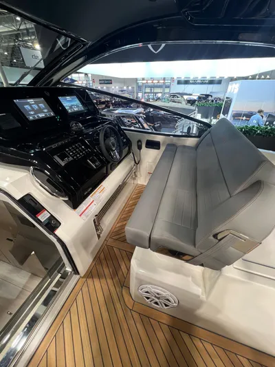  Yacht Photos Pics 2025 FIM 440 Regina boat interior with modern dashboard and seating.