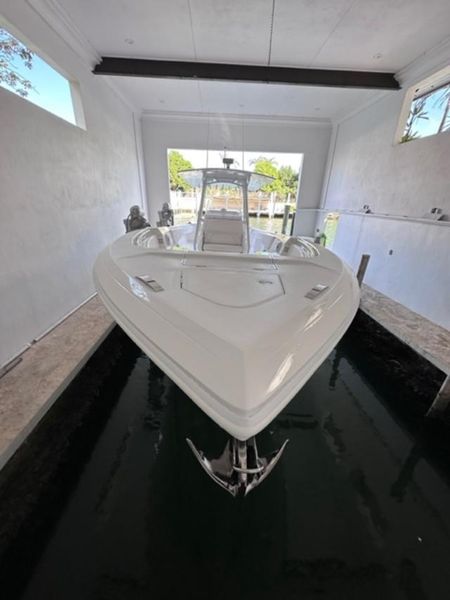 2023 Intrepid 375 Center Console FE