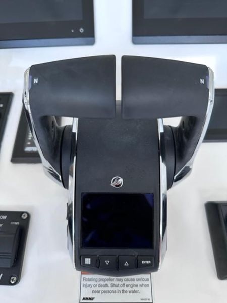 2023 Intrepid 375 Center Console FE