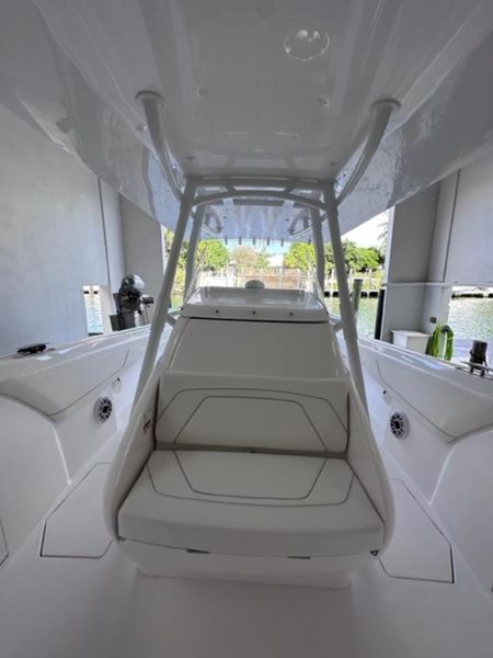 2023 Intrepid 375 Center Console FE