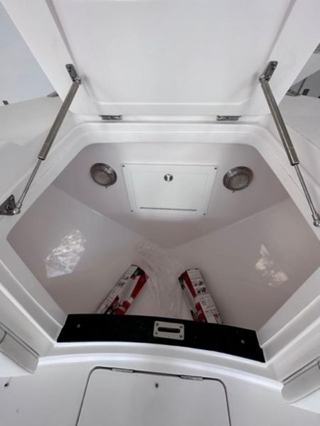 2023 Intrepid 375 Center Console FE