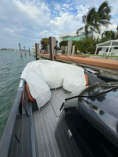 Legacy Yacht Photos Pics 