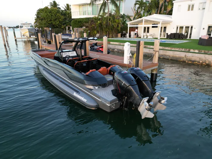 Legacy Yacht Photos Pics 