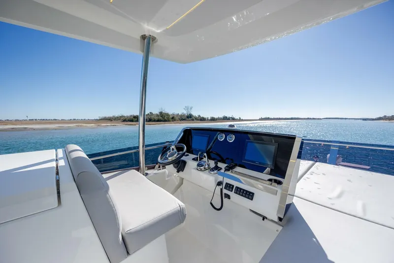  Yacht Photos Pics 2023 Prestige 590 - Image 67